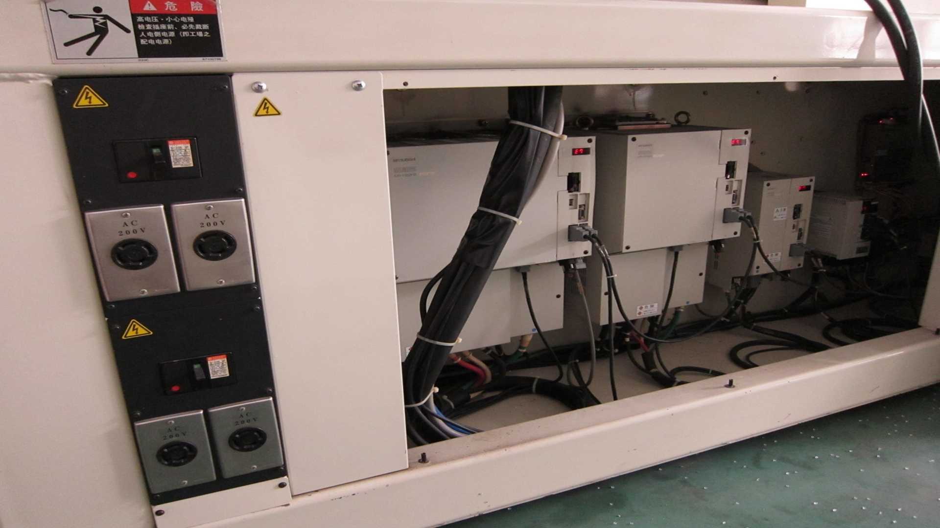 Nigata 100 tons Injection Moulding Machine- 3